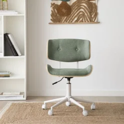 Haru Chaise de bureau rembourrée en vert avec bois et roulettes