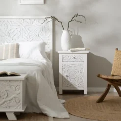 Indira Table de nuit blanche en bois massif sculpté de manguier