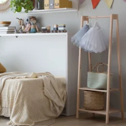 Saga Meuble porte-manteau avec étagères